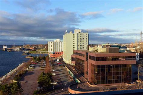 Sydney, Nova Scotia .